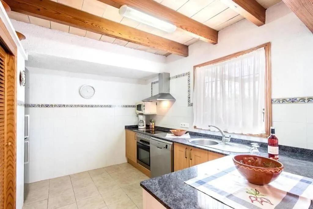 Hébergement de vacances Villa Cozy House Near Port De Pollensa By Renthousing à Port de Pollença